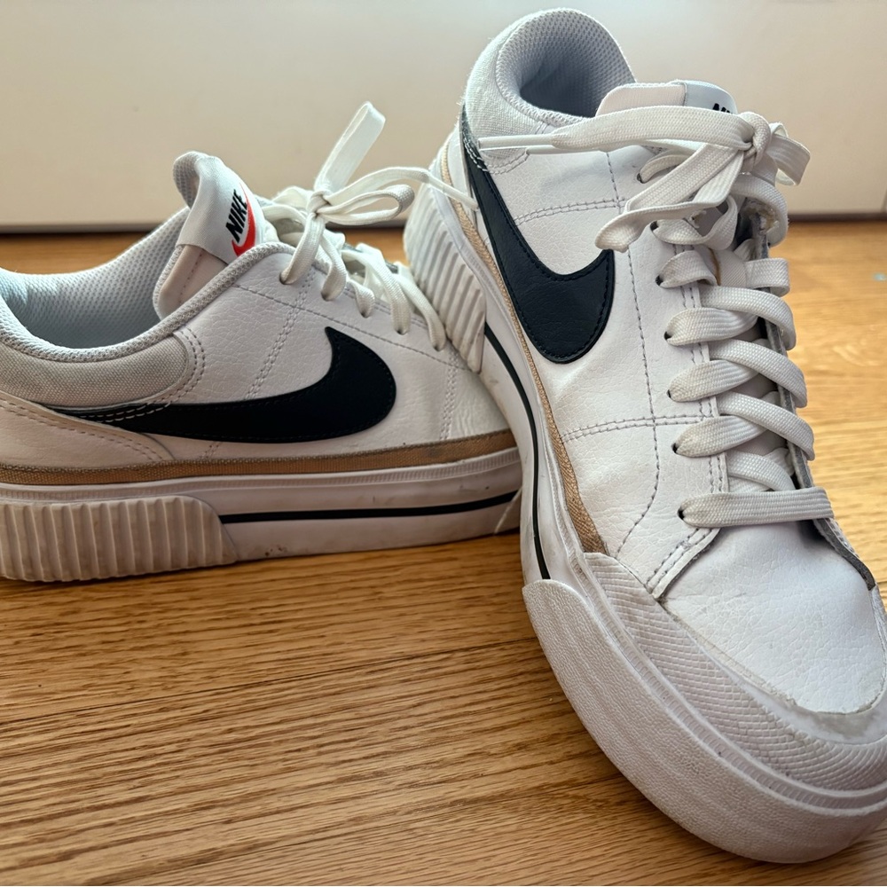 Nike Court Legacy Lift Sneaker - white/black size 8 women’s